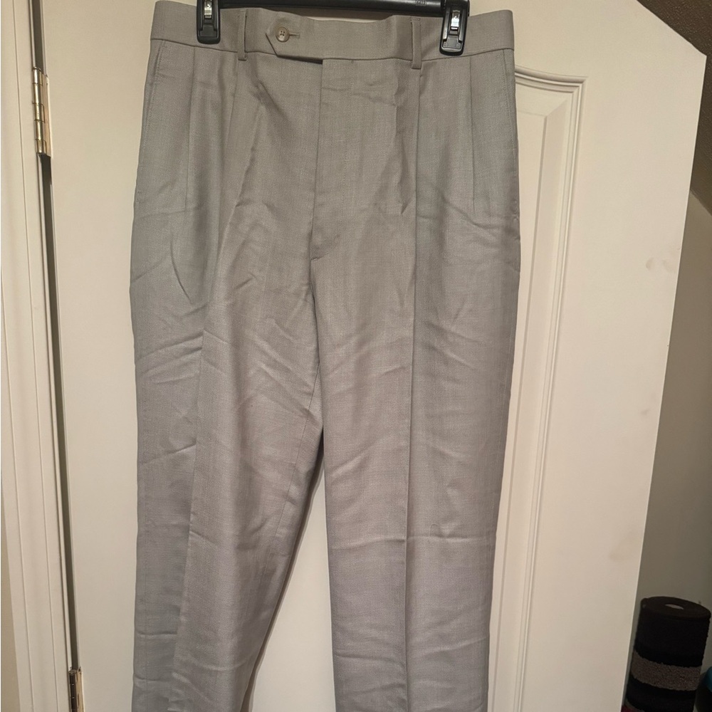 Paul Fredrick Men’s Pleated Slacks Size 34R/34W 100% Polyester Brand New